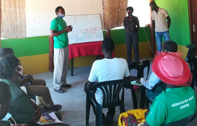 Zinave National Park restructures buffer zone community association